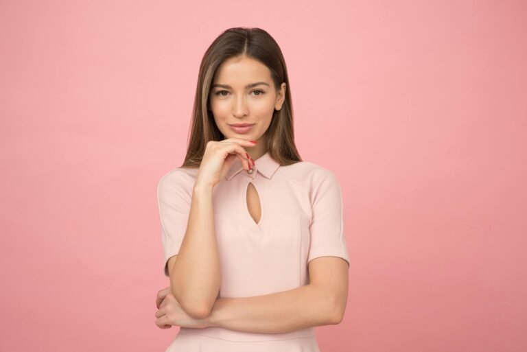 femme-élégante-bien-habillée