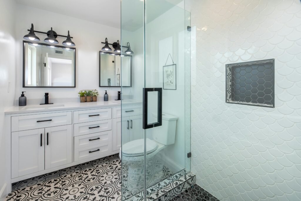 une-salle-bain-moderne